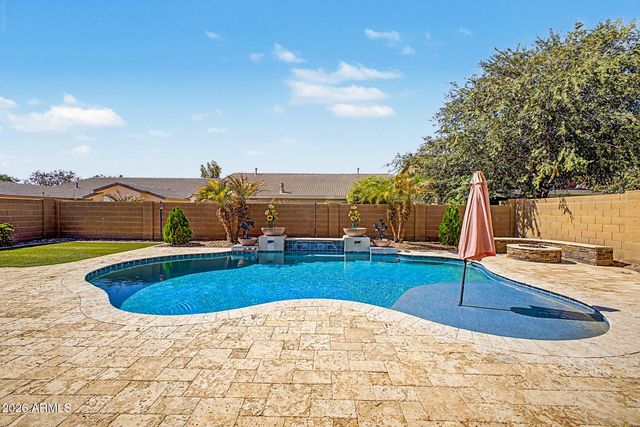 18521 W TURQUOISE Avenue, Waddell, AZ 85355