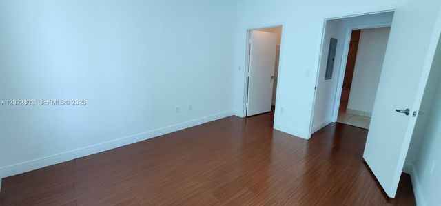 1900 N Bayshore Dr 3717, Miami, FL 33132