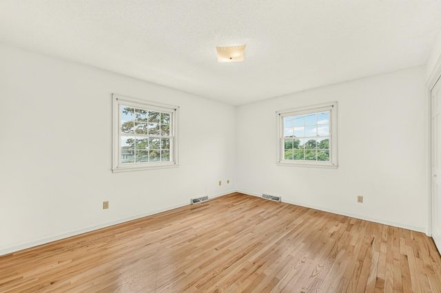 1009 19th Street NE, Rochester, MN 55906