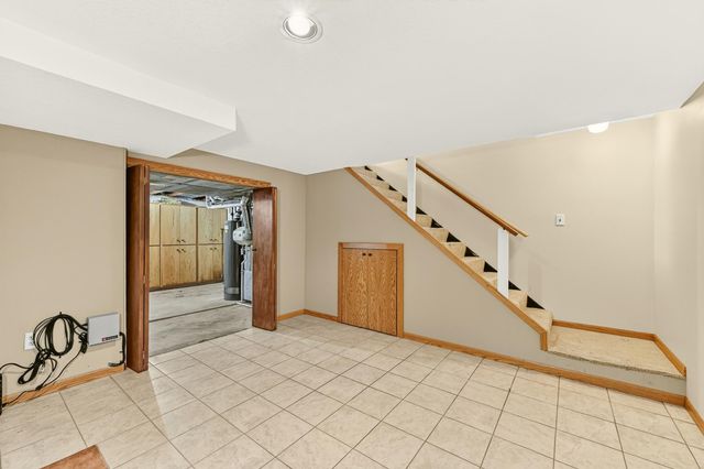 1009 19th Street NE, Rochester, MN 55906