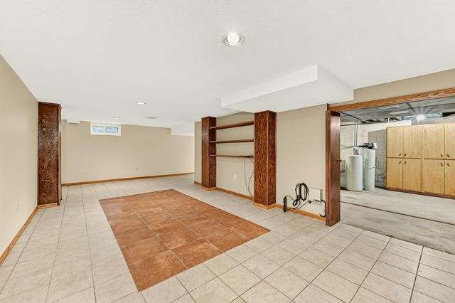 1009 19th Street NE, Rochester, MN 55906