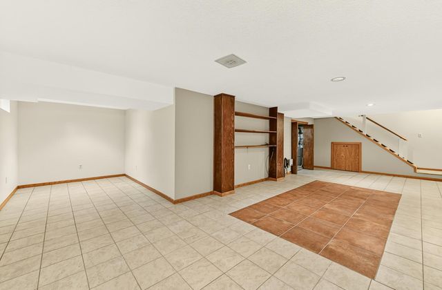 1009 19th Street NE, Rochester, MN 55906