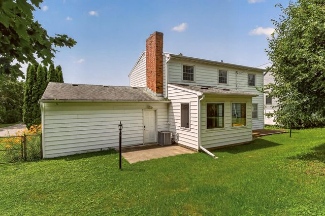 1009 19th Street NE, Rochester, MN 55906