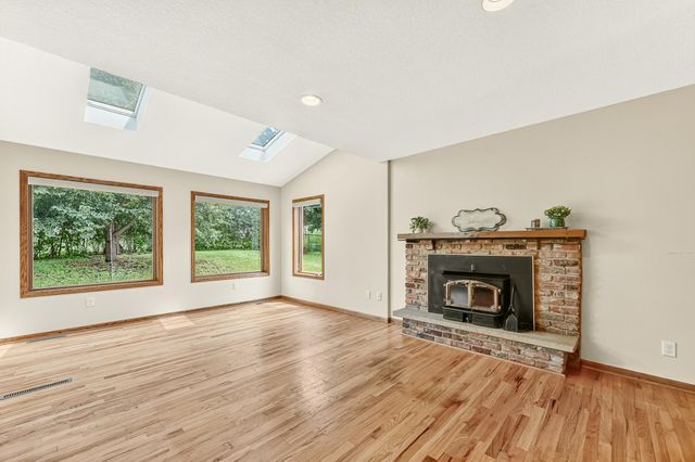 1009 19th Street NE, Rochester, MN 55906