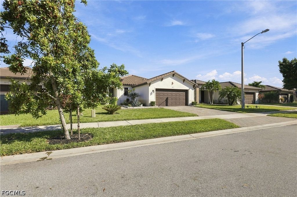 5073 Arancia LN, Ave Maria, FL 34142