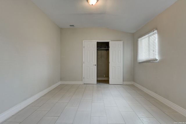 1932 W HUISACHE AVE, San Antonio, TX 78201