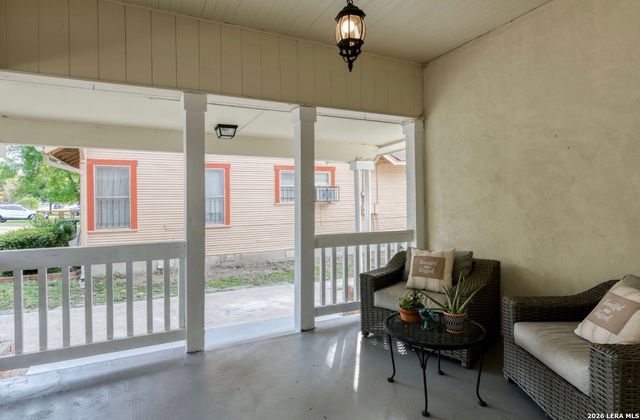 1932 W HUISACHE AVE, San Antonio, TX 78201