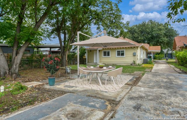 1932 W HUISACHE AVE, San Antonio, TX 78201