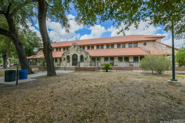 1932 W HUISACHE AVE, San Antonio, TX 78201