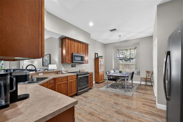 5017 TORREY HILLS LANE, Lutz, FL 33558