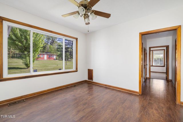153 Forest Avenue, Pennington Gap, VA 24277