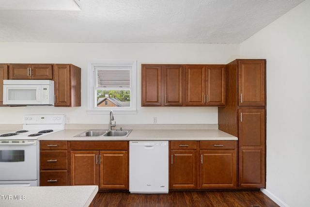 153 Forest Avenue, Pennington Gap, VA 24277