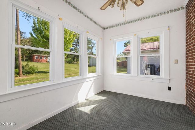 153 Forest Avenue, Pennington Gap, VA 24277