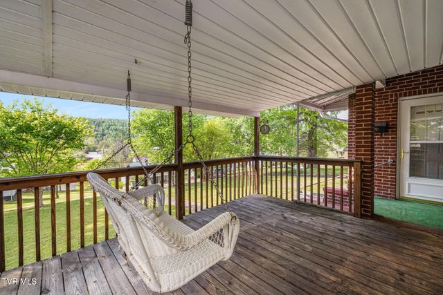 153 Forest Avenue, Pennington Gap, VA 24277