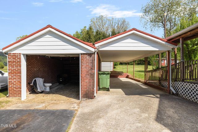 153 Forest Avenue, Pennington Gap, VA 24277