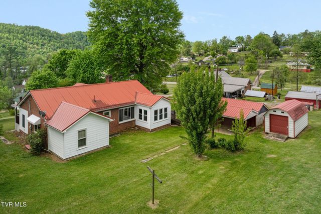 153 Forest Avenue, Pennington Gap, VA 24277