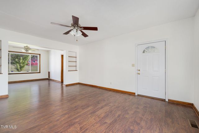 153 Forest Avenue, Pennington Gap, VA 24277