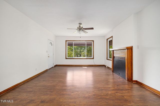 153 Forest Avenue, Pennington Gap, VA 24277