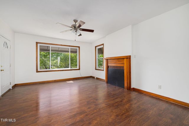 153 Forest Avenue, Pennington Gap, VA 24277