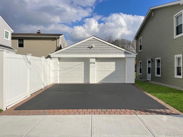 3914 Waverly Avenue, Seaford, NY 11783