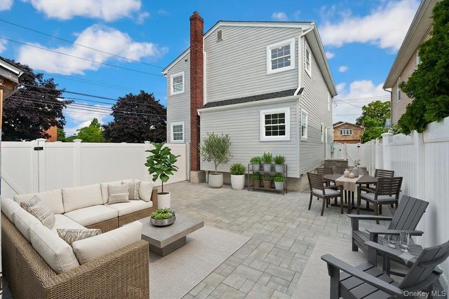 3914 Waverly Avenue, Seaford, NY 11783