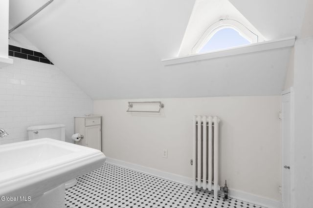 1457 Baker Avenue, Niskayuna, NY 12309