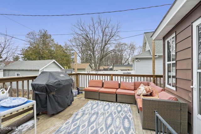 1457 Baker Avenue, Niskayuna, NY 12309