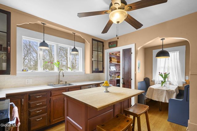 1457 Baker Avenue, Niskayuna, NY 12309