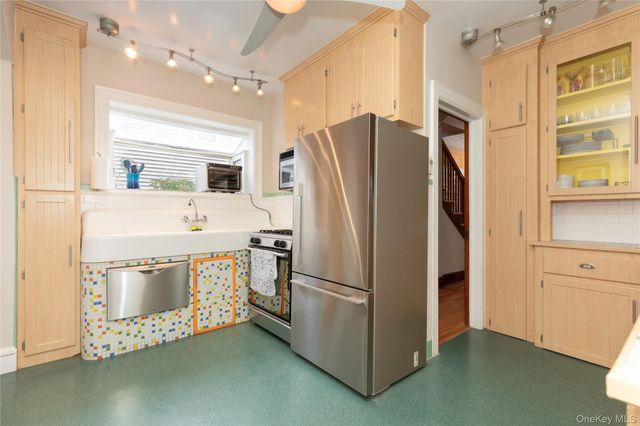 77 Buckley Street, Bronx, NY 10464