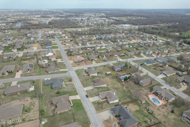 2518 W 29th Street, Joplin, MO 64804