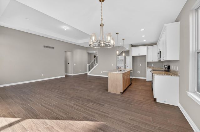 3736 Chatham Place Place 6, Brighton, MI 48114