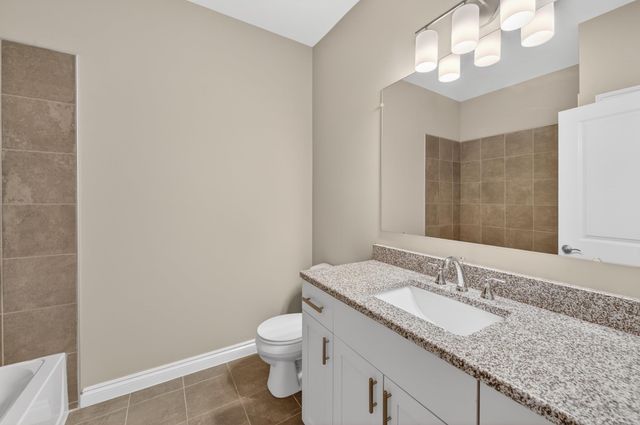 3736 Chatham Place Place 6, Brighton, MI 48114