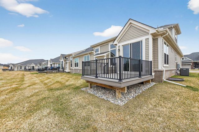 3736 Chatham Place Place 6, Brighton, MI 48114