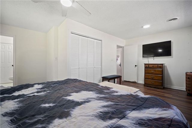 1605 Greenbrier Drive E, Mobile, AL 36605