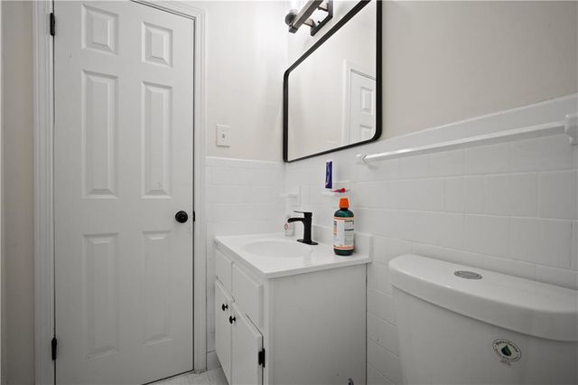 1605 Greenbrier Drive E, Mobile, AL 36605