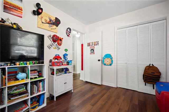 1605 Greenbrier Drive E, Mobile, AL 36605