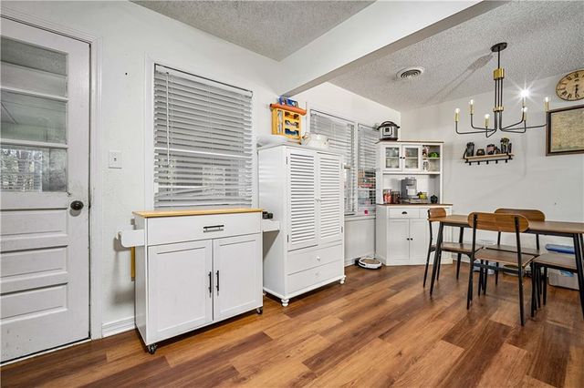 1605 Greenbrier Drive E, Mobile, AL 36605