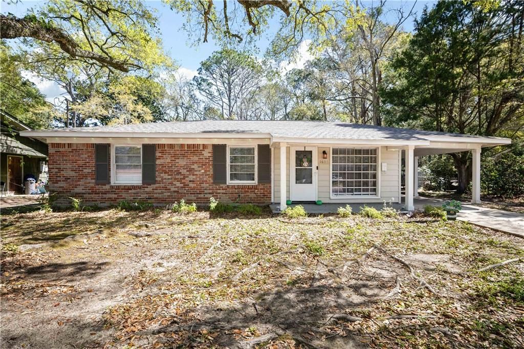 1605 Greenbrier Drive E, Mobile, AL 36605