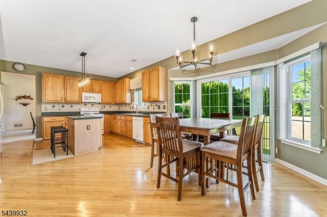 208 Curtis Court, Greenwich Twp., NJ 08886