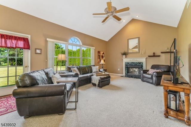 208 Curtis Court, Greenwich Twp., NJ 08886