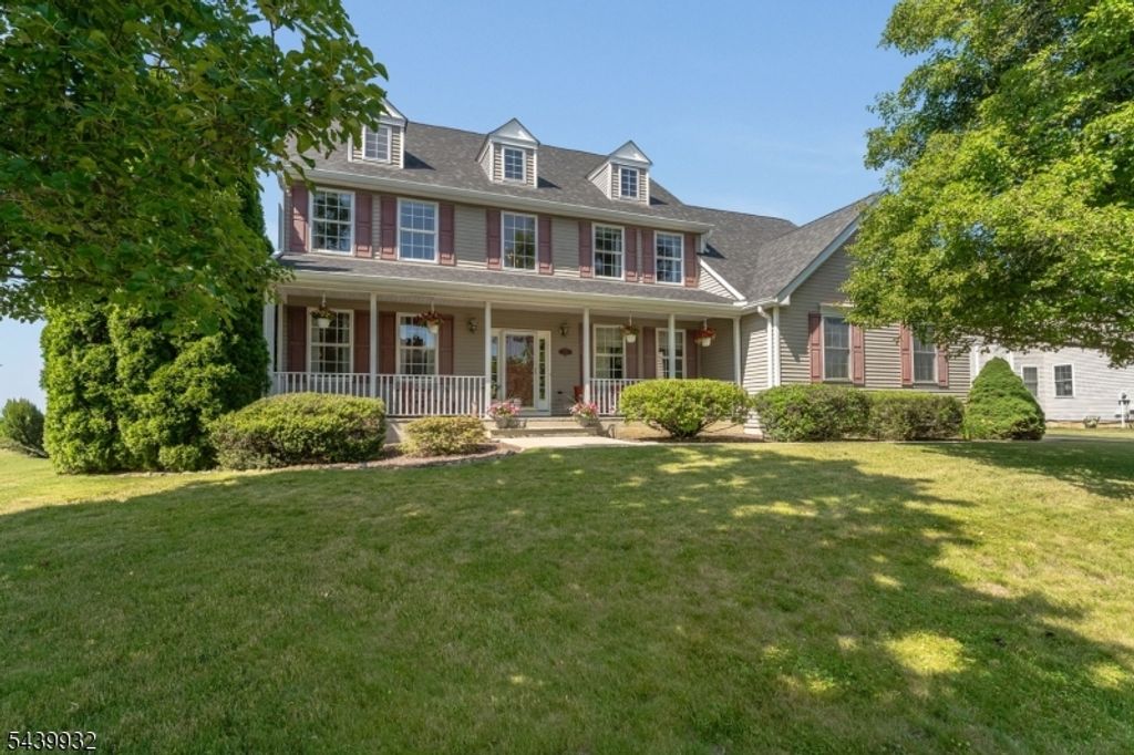 208 Curtis Court, Greenwich Twp., NJ 08886