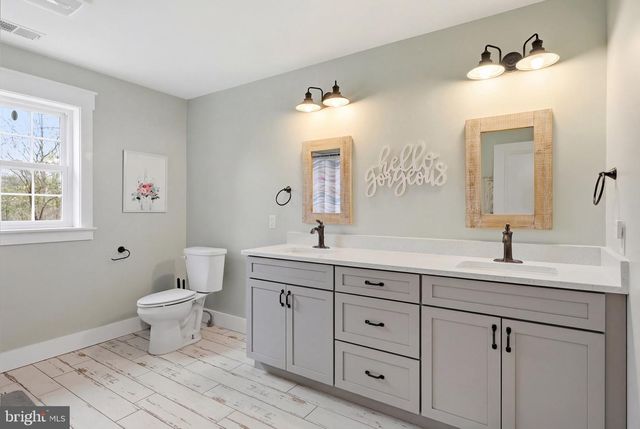 58 BLESSING LN, Martinsburg, WV 25403