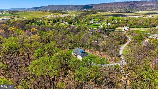 58 BLESSING LN, Martinsburg, WV 25403