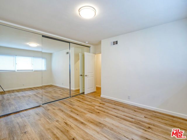 337 N Oakhurst Drive 6, Beverly Hills, CA 90210