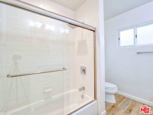 337 N Oakhurst Drive 6, Beverly Hills, CA 90210