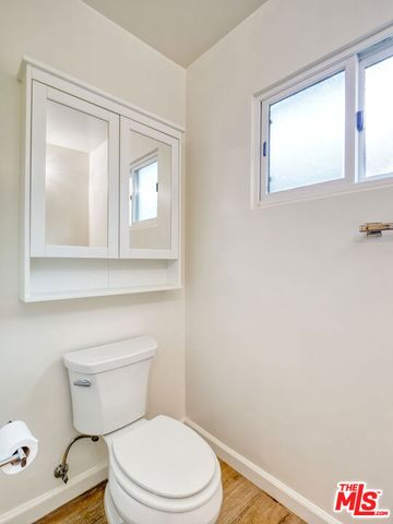 337 N Oakhurst Drive 6, Beverly Hills, CA 90210