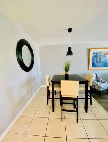301 Croton Avenue 407, Lantana, FL 33462