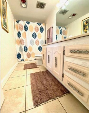 301 Croton Avenue 407, Lantana, FL 33462