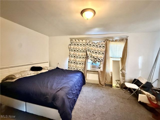 52 12th Street, Campbell, OH 44405