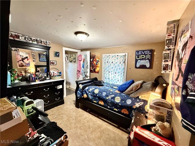 52 12th Street, Campbell, OH 44405